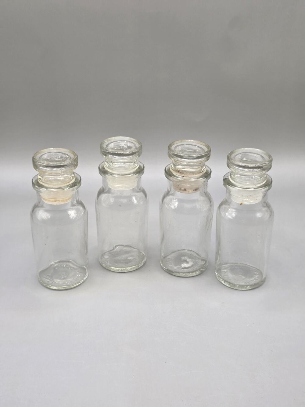 Vintage Made in Japan Clear Glass Apothecary Spice Jars Ground Glass Stoppers